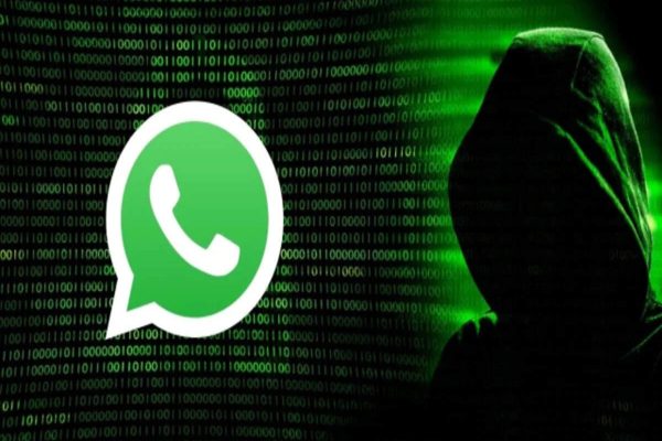 WhatsApp पर कहीं कोई और तो नहीं पढ़ रहा आपके मैसेज और Chats, इस ट्रिक से चुटकियों में लगाए पता